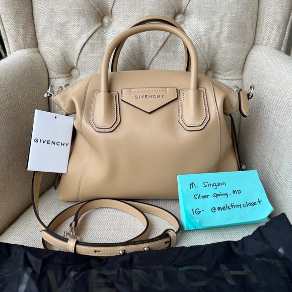 Authentic Brand New Givenchy Soft Antigona bag, small size - Picture 2 of 16